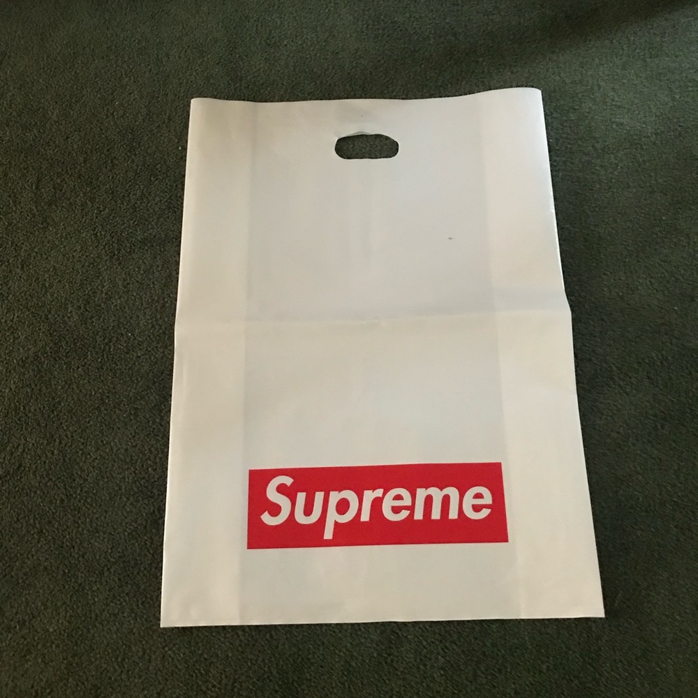 Supreme plastic handle bag